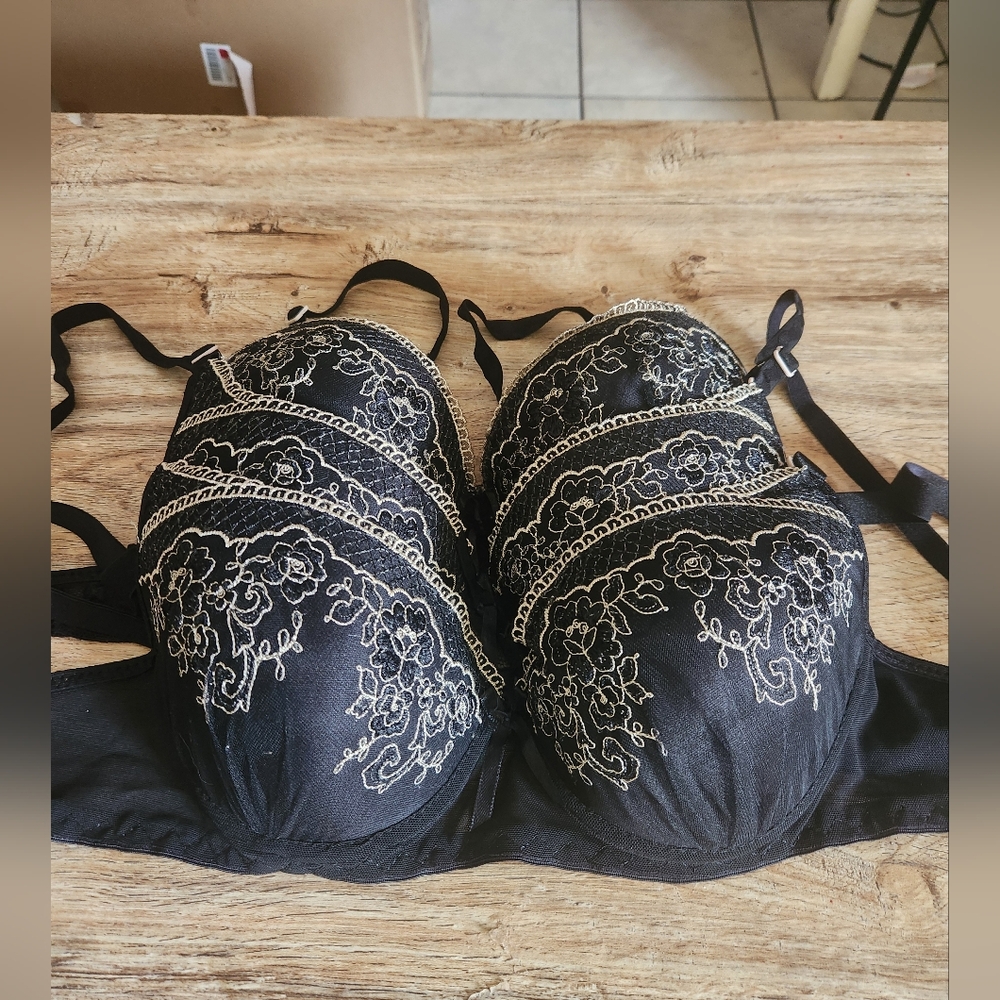 3pcs Size 38/85 Black Lace Bra with Floral Embroidery